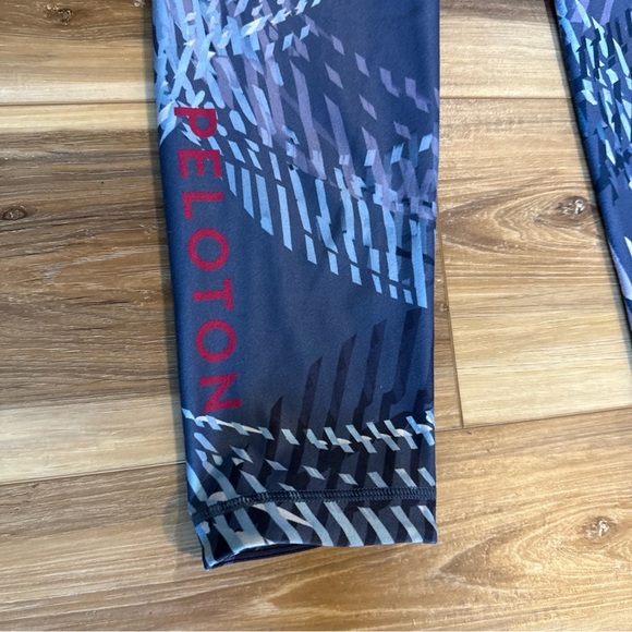 Peloton Zepheria Blue High Rise Waist Capri Leggings Set Womens Small Crop  F - Picture 2 of 9